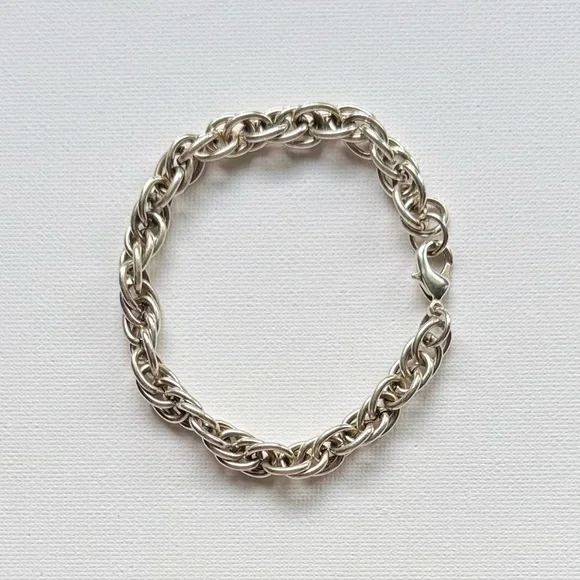 Silver-Tone Woven Chain Bracelet – Chic Everyday Style - Picture 1 of 3